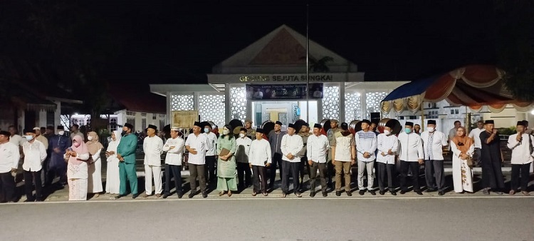 Forkopimda Inhu Lepas Pawai Takbir di Rengat