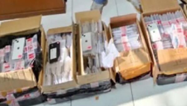 Bea Cukai Amankan 652 Unit Iphone di Pelabuhan  Internasional BSSR Bengkalis