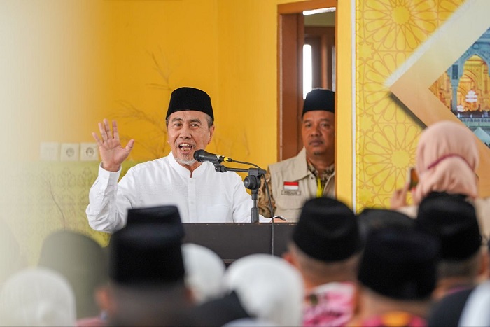 Gubernur Riau Syamsuar Lepas Keberangkatan 374 CJH Riau