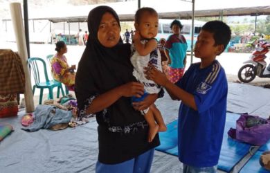 SUNGGUH AJAIB...Dua Kali Disapu Tsunami Palu, Bayi 1 Tahun Ini Lolos dari Maut