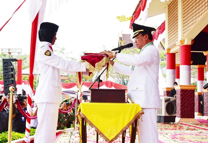 Bupati Inhil Pimpin Upacara HUT RI ke-72 di Tembilahan