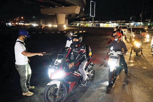 Besok PSBM 4 Kecamatan di Pekanbaru, Ruas-ruas Jalan Ini akan Dilakukan Penyekatan Mulai Pukul 21.00 WIB