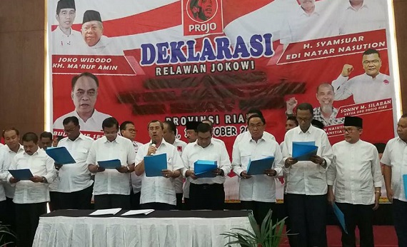 SEMPAT MEMBANTAH, 12 Kepala Daerah di Riau  Resmi Dukung Jokowi-Ma'ruf Amin