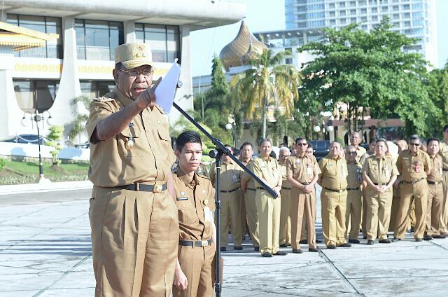 Hari Pertama Kerja Wagubri Pimpin Apel, Ini Arahannya untuk ASN