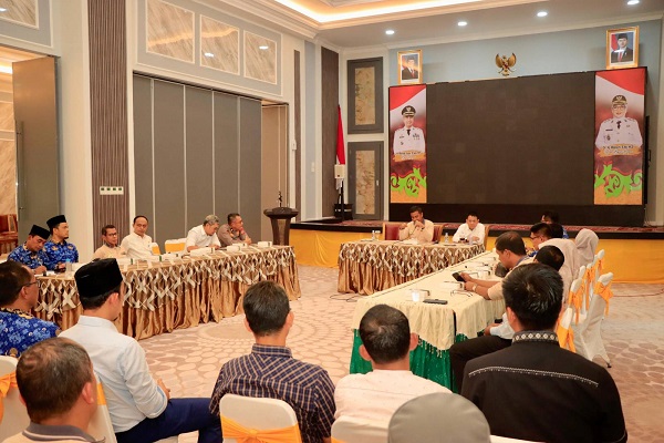 Bupati Kampar Ahmad Yuzar Pimpin Rapat Persiapan Hari Raya Idul Adha 1446 H / 2025 M