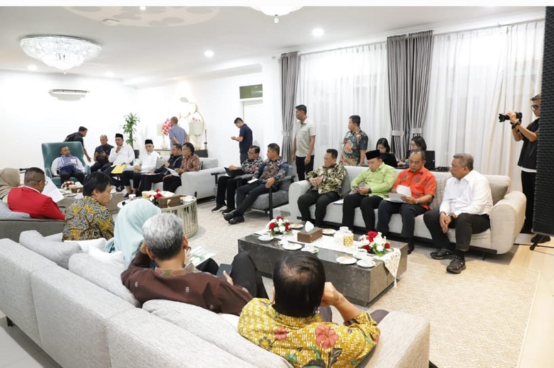 Bupati Inhil Bertemu Menteri Kehutanan, Bahas Penyelesaian Lahan Masyarakat dan Pembangunan Akses Jalan