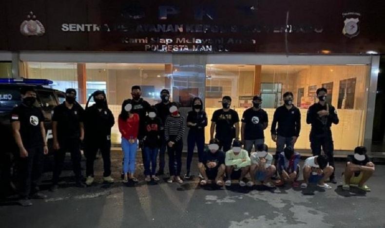 Astaga! Tak Peduli Bulan Puasa, 9 Remaja Diamankan Polisi karena Pesta Miras dan Seks di Penginapan