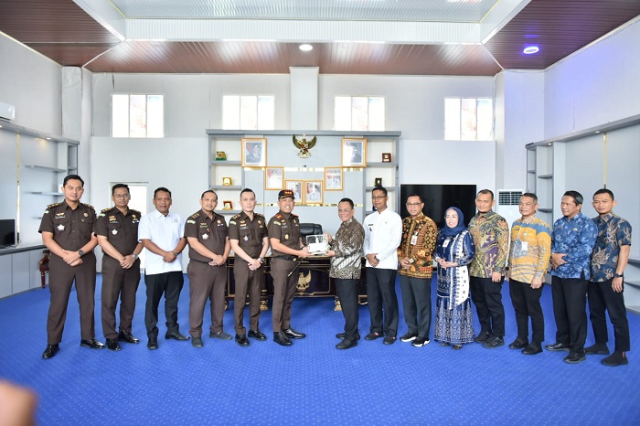 Baru Dilantik, Kajari Rohil  dan Jajaran Silaturahmi ke Bupati