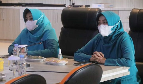 Rasidah Alfedri Ikuti Pelantikan Pengurus TP PKK Pusat Secara virtual 
