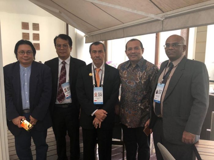 Bertemu Utusan Malaysia, Gubri Bahas Pelabuhan RoRo Dumai-Melaka
