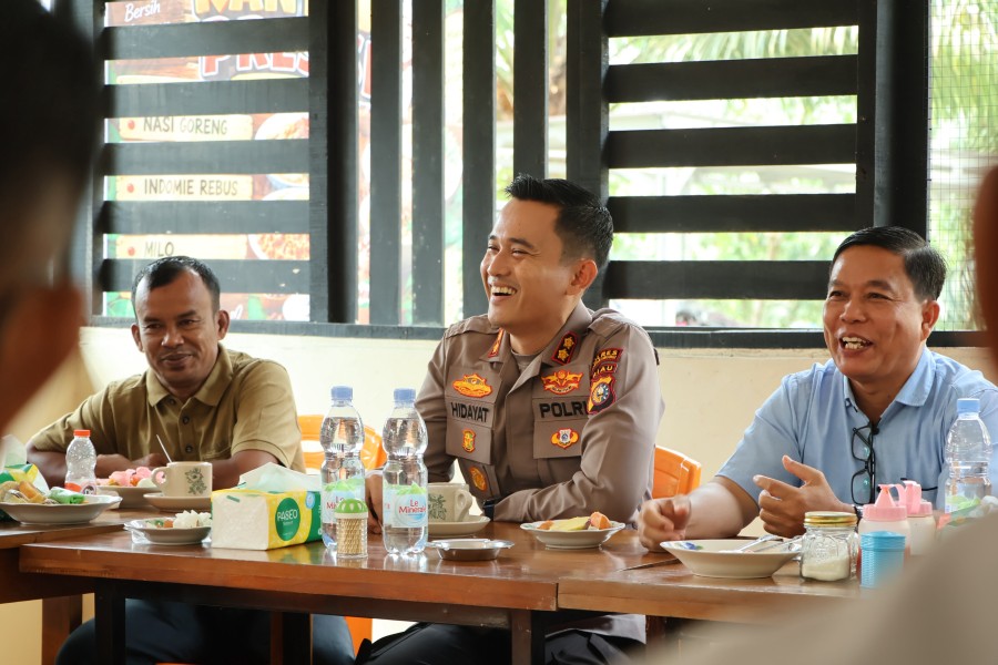 Hidayat Taja Coffee Morning Bersama PWI Kuansing Di Mapolres Kuansing