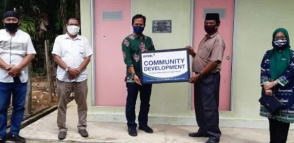 RAPP Bangunkan Toilet Untuk Sekolah di Kuansing.