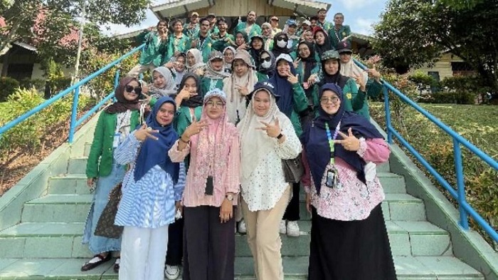 32 Mahasiswa Hubungan Masyarakat  UMRI Kunjungan Industri ke RAPP