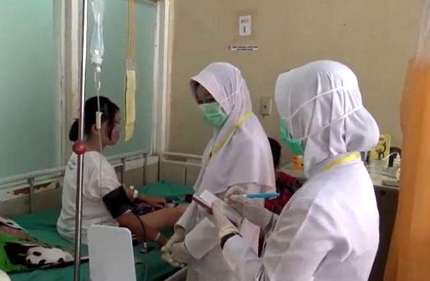 Kejadian Lagi, Ingin Pasang Jilbab, Wanita di Bone Ini Tak Sengaja Telan Jarum Pentul