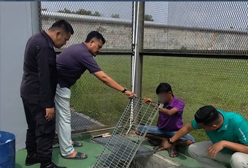 Jaga Lingkungan, Lapas Narkotika Rumbai Lakukan Perbaikan Saluran Pembuangan Air
