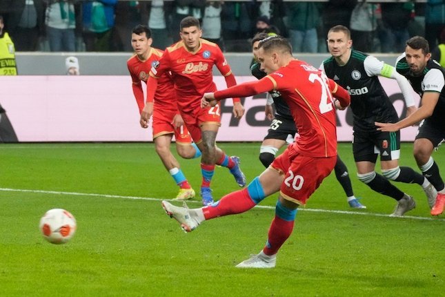 Napoli Kalahkan Legia Warsawa 4-1