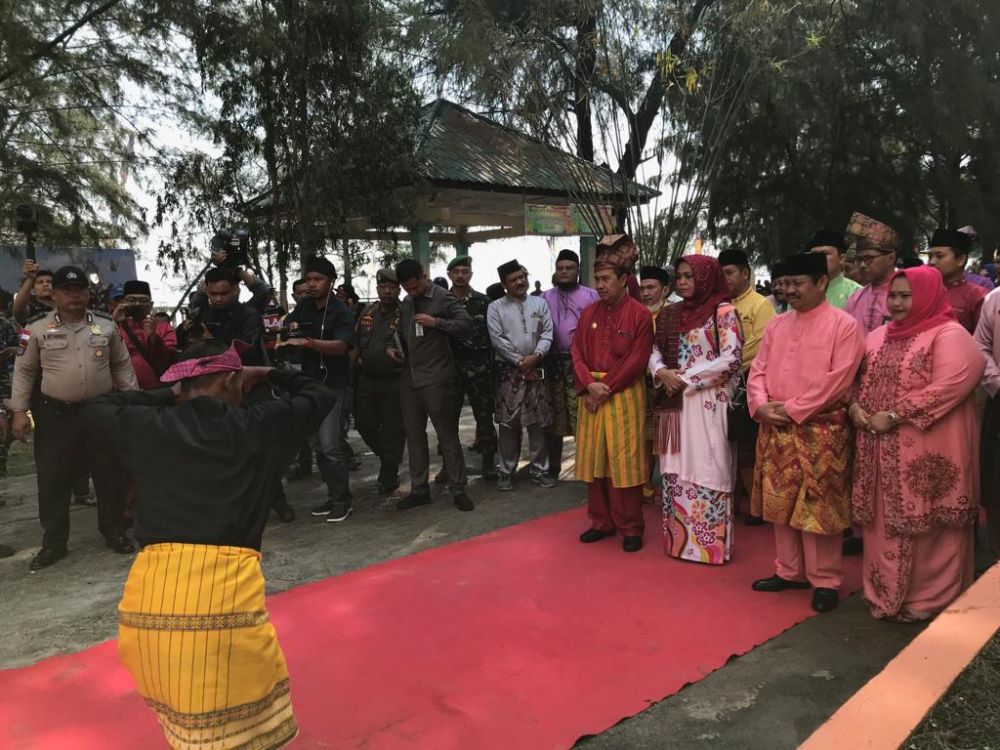 Gubri Hadiri Mandi Safar & Resmikan Tower PLN 20 Kv di Rupat Utara