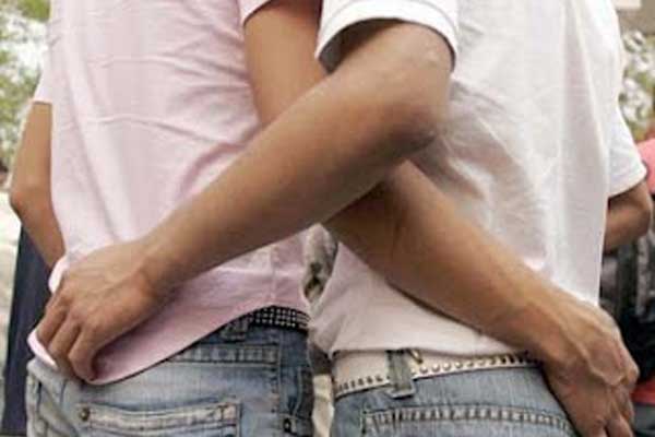 GAWAT BRO... 240 Orang di Pekanbaru Terkena HIV Akibat Hubungan Seks Lelaki dengan Lelaki
