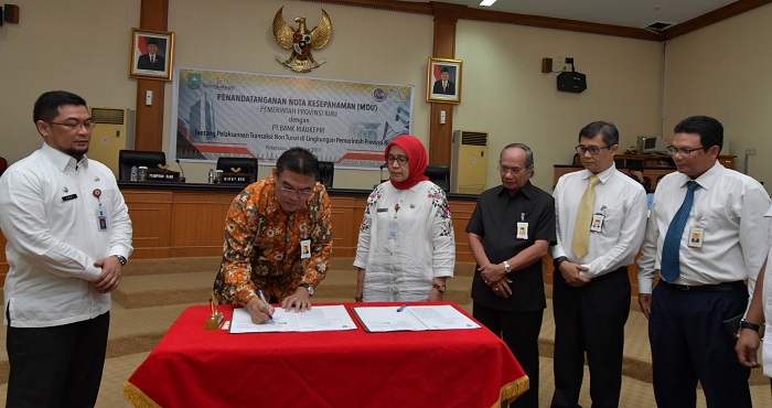 Implementasi Transaksi Non Tunai, Pemprov Riau dan Bank Riau Kepri Tandatangani MoU