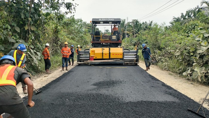 Pemko Perbaiki Jalan Sukamaju Muara Fajar