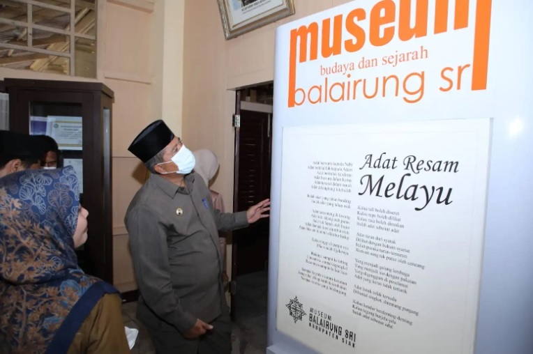 Bupati Alfedri  Tinjau Aktivitas Edukasi di Museum Balairung Siak