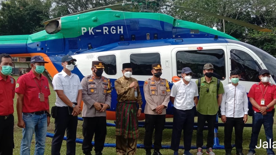 Kapolres Kuansing Lakukan Patroli udara Karhutlah Rimbang Baling bersama Estad manager RAPP