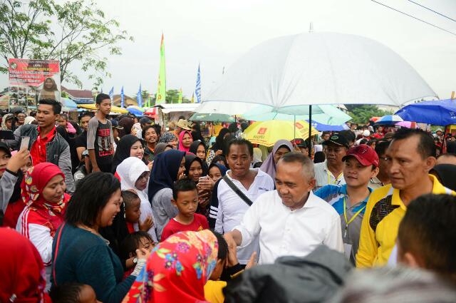 Di Siak Hulu, Gubri Ajak Masyarakat Riau Makan Pangan Lokal