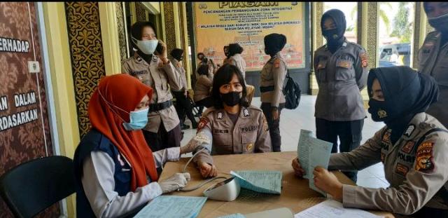 Jelang HUT Polwan ke-72, Polwan Polres Kampar Gelar Kegiatan Donor Darah