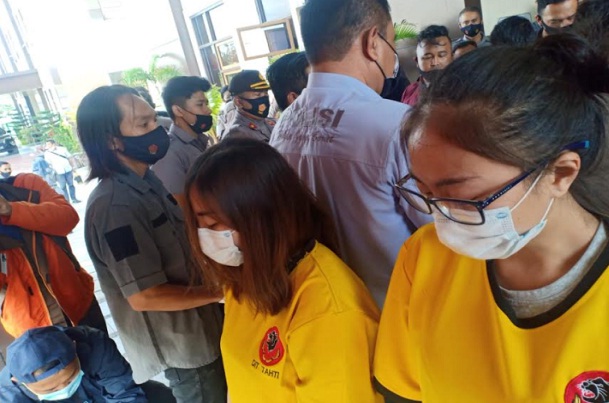Kompak Banget, Kakak Adik Lakukan Penipuan Online hingga Raup Rp1,7 Miliar, Begini Modusnya