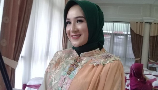Baru Berumur 24 Tahun, Bidan Cantik Alfiatun Khasanah Jadi Anggota DPRD Termuda, Ini Orangnya