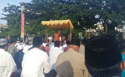 Bupati Inhil Sholat Idul Adha di Lapangan Gajahmada Tembilahan