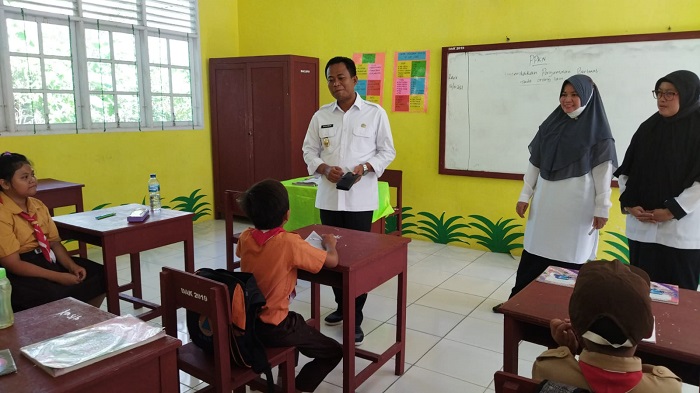 Berikan Motovasi, Wabup Rohil Berkunjung ke Sekolah SDN 002 Bagan Kota