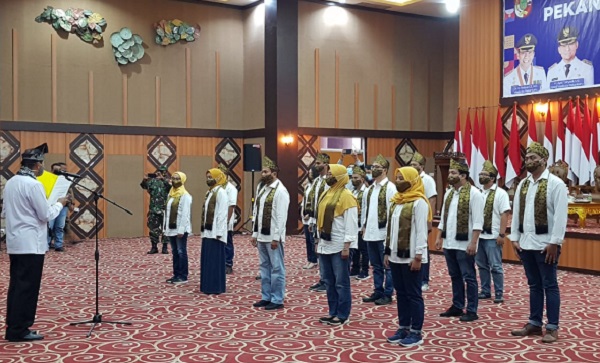Wali Kota Firdaus Lantik MS Rahmansyah Ketua Pekanbaru Creative City Network