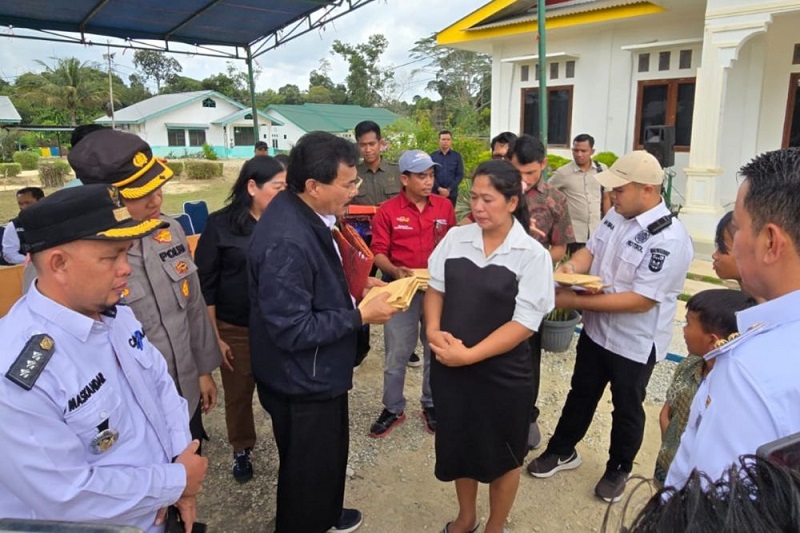 Korban dan Ahli Waris  Terima Bantuan dari PT NWR