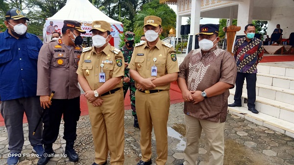 Masyarakat dan Insan Pers di Rokan Hulu, Ramaikan Vaksinasi Massal
