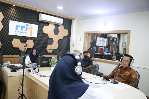 Dialog Pagi di RRI, Kadis Pangan Pastikan  Banjir dan Longsor Belum Pengaruhi Ketersediaan dan Harga  Pangan di Pekanbaru