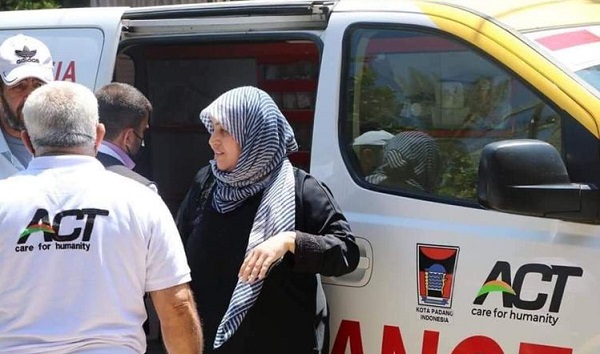 Viral, Penampakan Ambulans Berlogo  Kota Padang di Palestina, Gubernur Sumbar Ungkap Ihwal Ceritanya...