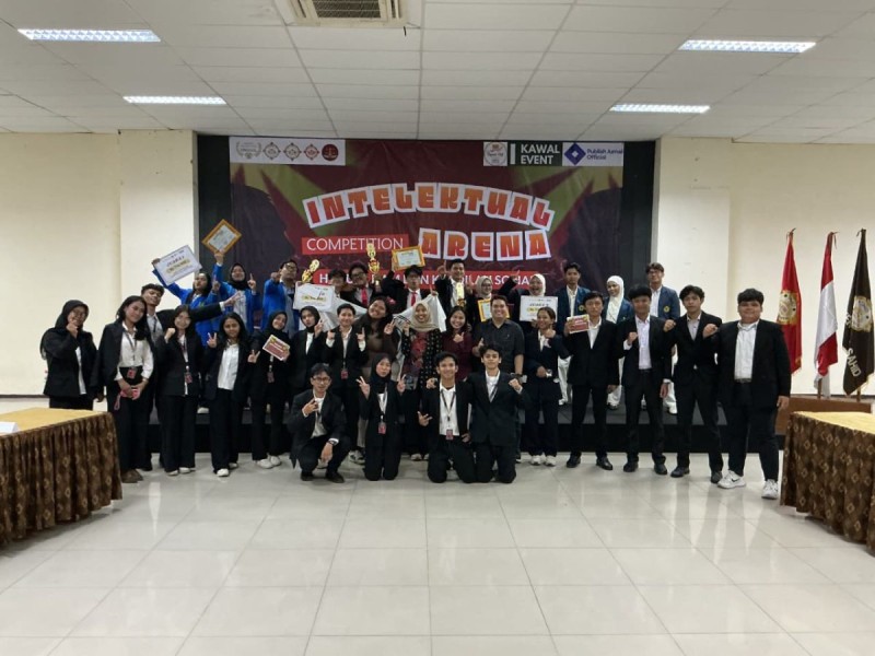 Unggul dalam Debat Hukum dan HAM, Mahasiswa FH UIR Raih Juara 1 di Jakarta