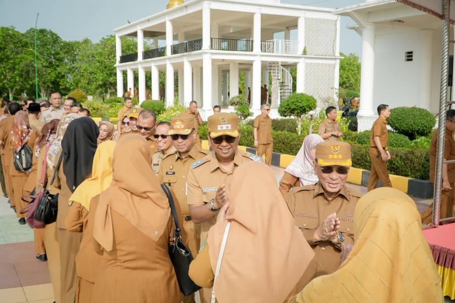 Instruksi Bupati Rohil Saat Apel Bersama Dan Halal Bi Halal di Taman Budaya Batu 6