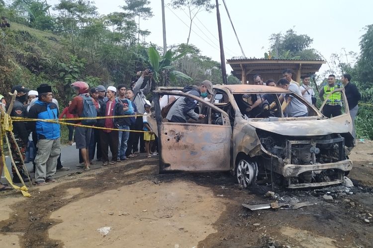 Sadis! Begini Kronologi 4 Pembunuh Bayaran Habisi Nyawa Ayah dan Anak Lalu Dibakar Bersama dalam Mobil