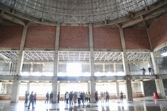 Bupati Herman Tinjau Islamic Center Syekh Abdurrahman Siddiq, Siap Lanjutkan Pembangunan