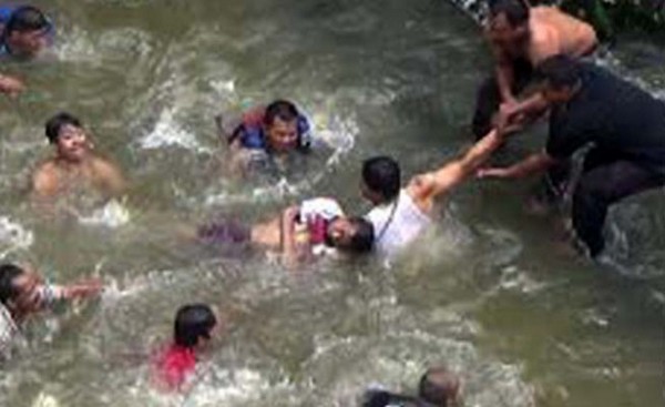 Terseret Arus Sungai Gaung, Bocah 9 Tahun Ditemukan Tewas Memeluk Batang Kayu
