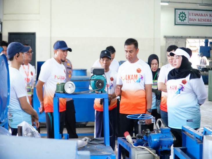 Tinjau Workshop Polkam, Bupati Ahmad Yuzar Dorong Hilirisasi Industri dan Inovasi Produk Lokal Kampar