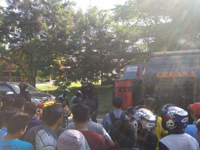 GAWAT...Bom dan Granat yang Ditemukan di Universitas Riau Rencananya untuk Serang Gedung DPR dan DPRD