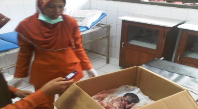 GILA, Pegawai Matahari Buang Bayi dari Lantai Tiga, Sempat Dikira Buah Sukun Jatuh Kena Seng...