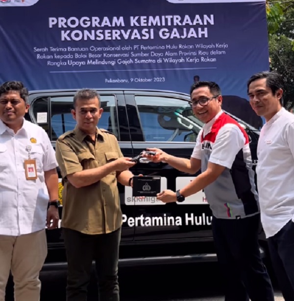 Kemitraan Konservasi Gajah, PHR Serahkan Bantuan Mobil dan Peralatan  pada BBKSDA