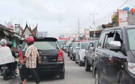 Catat Rute Alternatifnya!  Mulai Besok, Jalur Satu Arah Padang-Bukittinggi Diterapkan