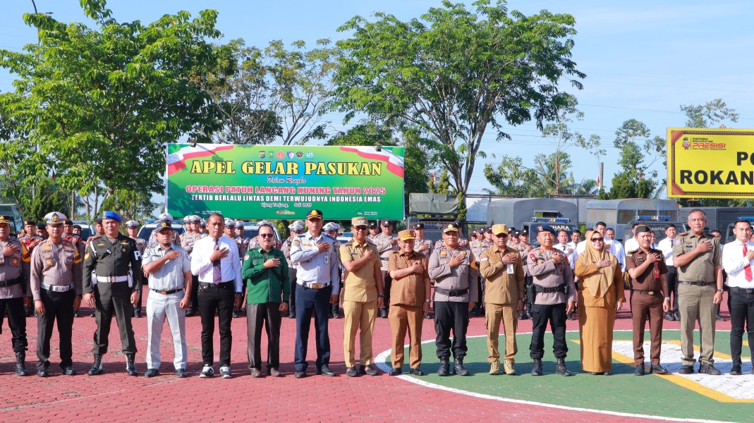 Bupati-Wabup Rohil Hadiri Apel Gelar Pasukan Operasi Lancang Kuning  di Mapolres