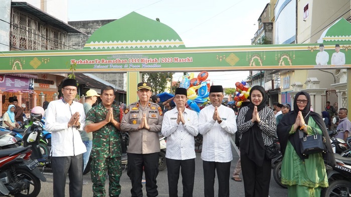 Sekda Rohil Resmikan Beroperasinya Pasar Takjil Ramadhan 1444 H di Kota Bagansiapiapi