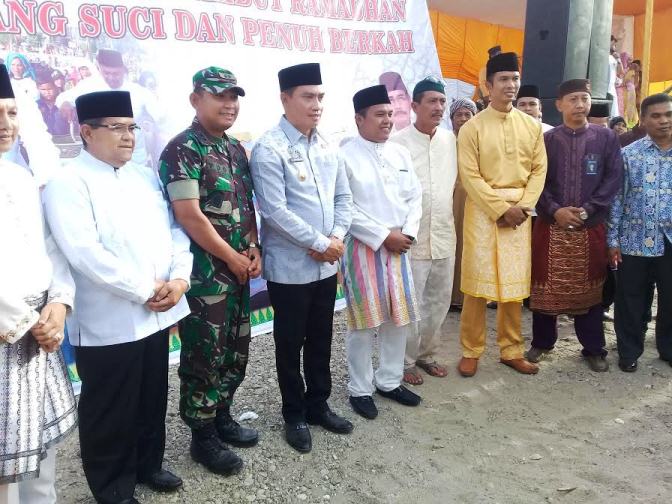 Ketua DPRD Rohul: Puasa Melatih Diri untuk Sabar dan Hati-hati